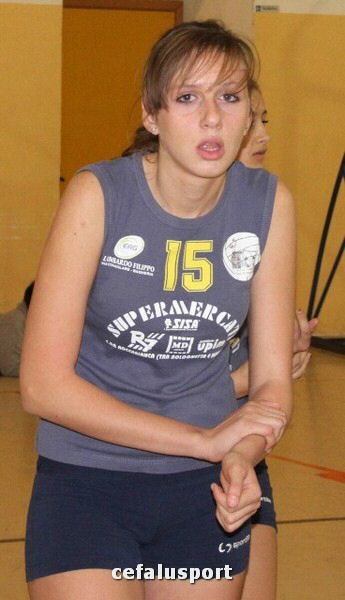 111116 volley 127y_tn.jpg
